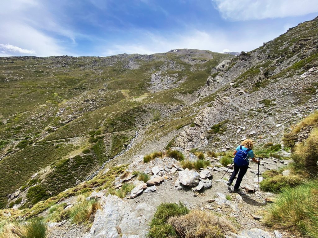Descenso al río San Juan en la ruta al río San Juan y la cascada de Piedra Resbaladiza